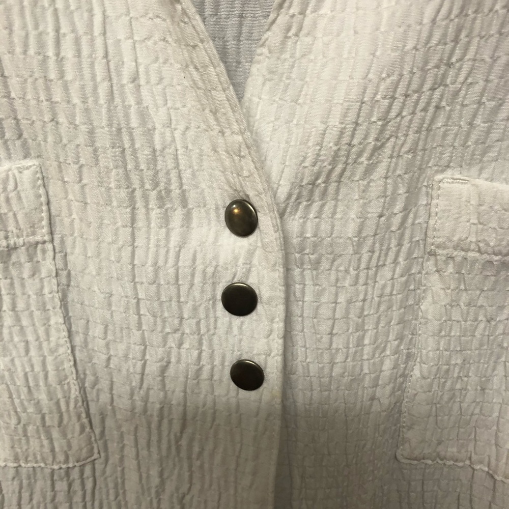 Christopher and Banks Crinkle Camp Shirt - Picture 4 of 7